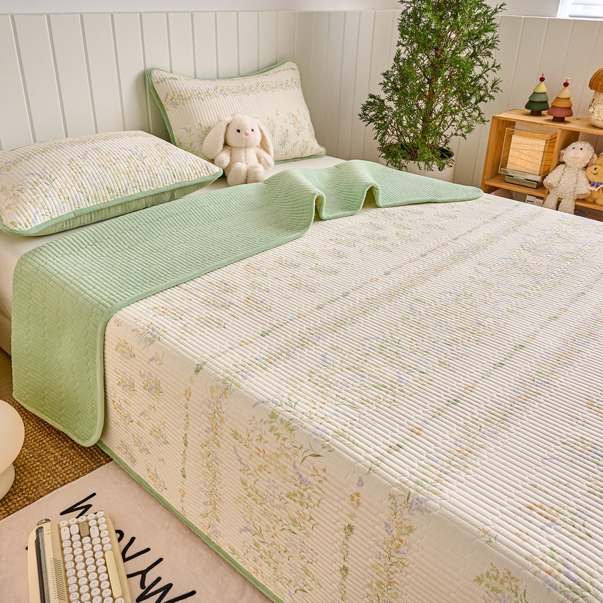 91家纺网 家纺一手货源 找家纺 X猫先生 2026新品A全棉B牛奶绒床盖一面全棉一面牛奶绒床盖炕盖加厚床单床垫四季款系列三 丛草集（A棉B绒）