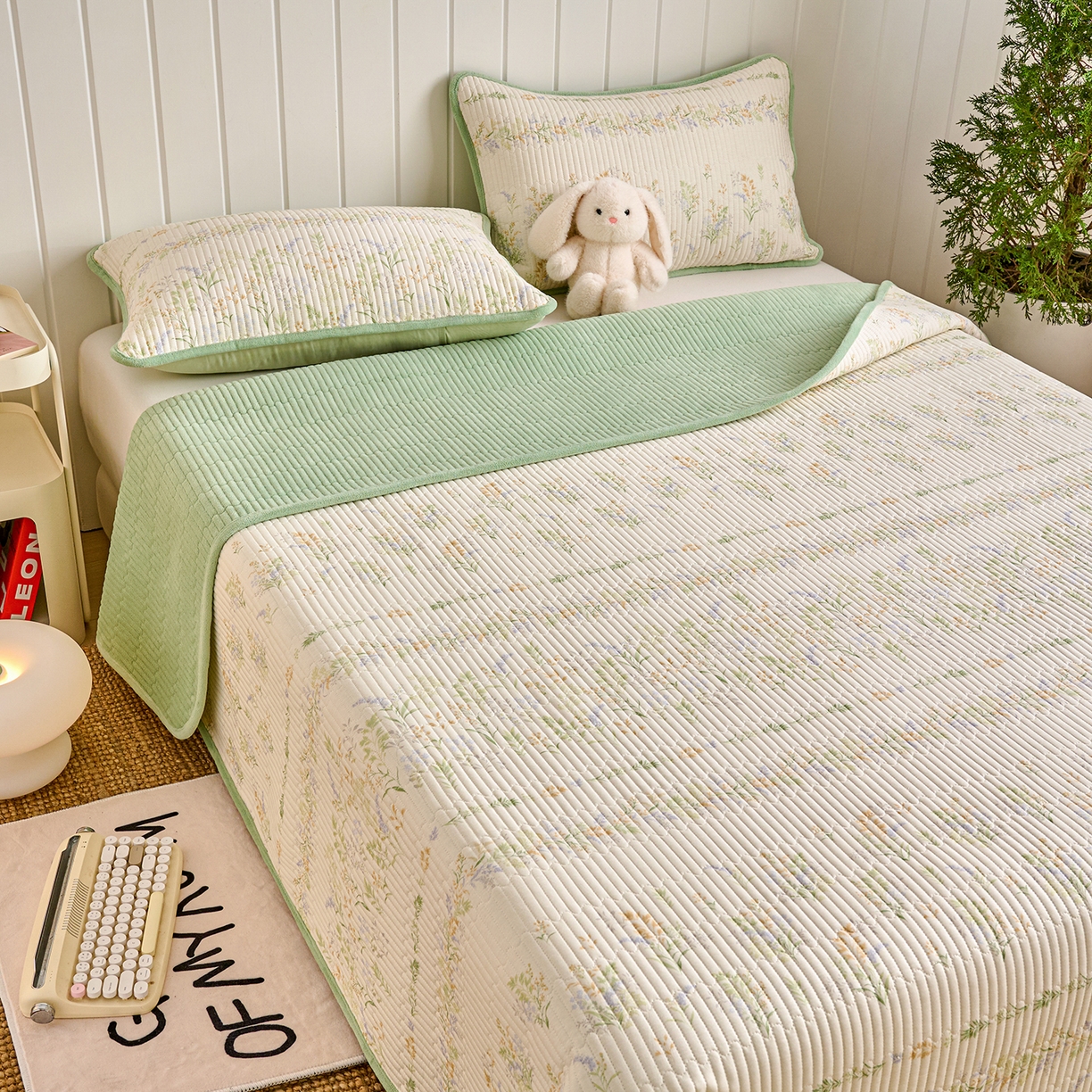 91家纺网 家纺一手货源 找家纺 X猫先生 2026新品A全棉B牛奶绒床盖一面全棉一面牛奶绒床盖炕盖加厚床单床垫四季款系列三 丛草集（A棉B绒）