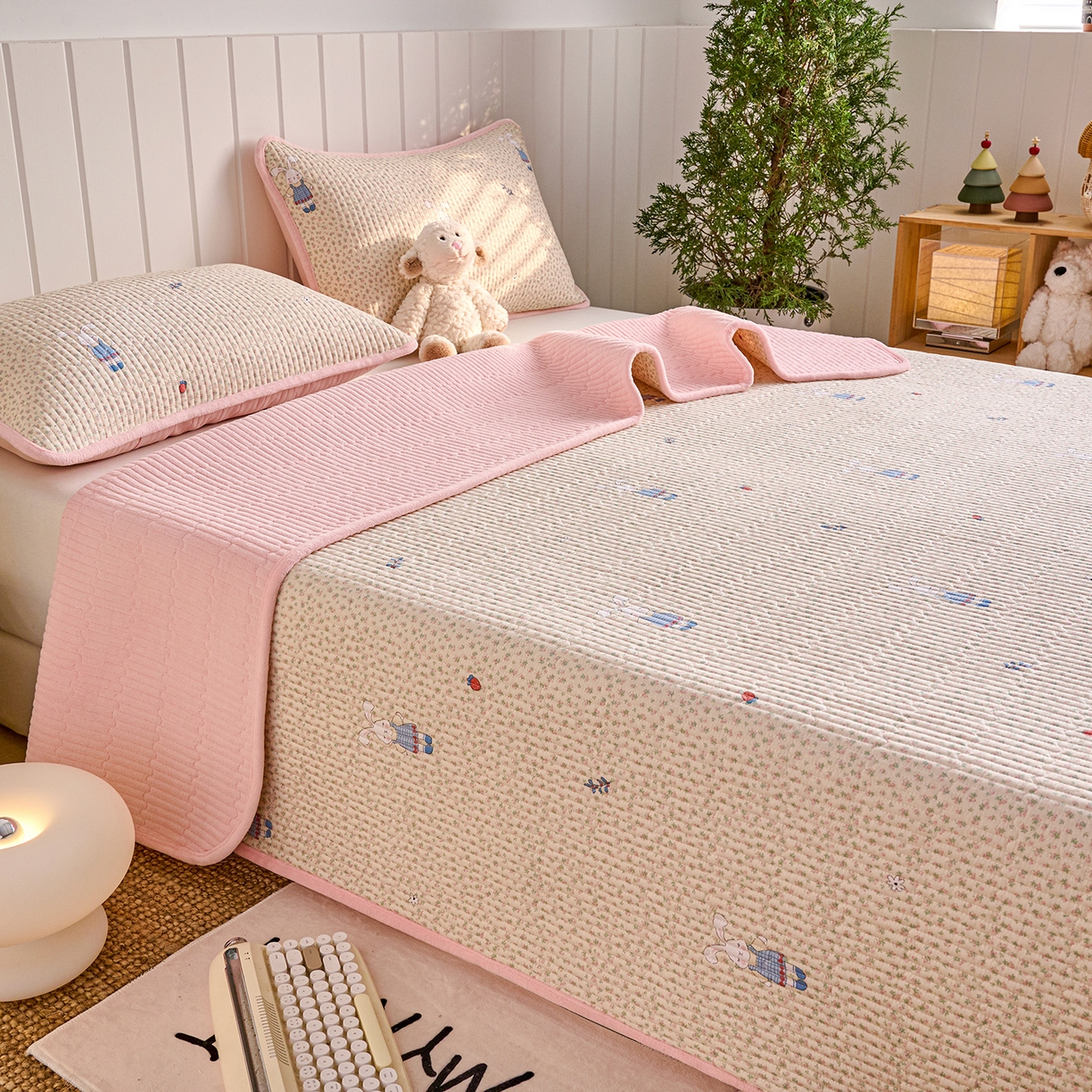 91家纺网 家纺一手货源 找家纺 X猫先生 2026新品A全棉B牛奶绒床盖一面全棉一面牛奶绒床盖炕盖加厚床单床垫四季款系列三 奶呼小兔（A棉B绒）