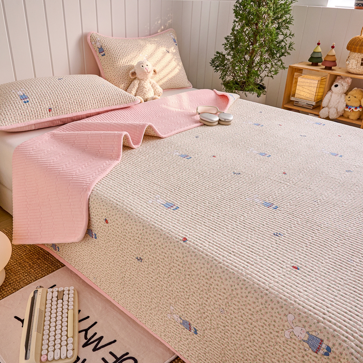 91家纺网 家纺一手货源 找家纺 X猫先生 2026新品A全棉B牛奶绒床盖一面全棉一面牛奶绒床盖炕盖加厚床单床垫四季款系列三 奶呼小兔（A棉B绒）