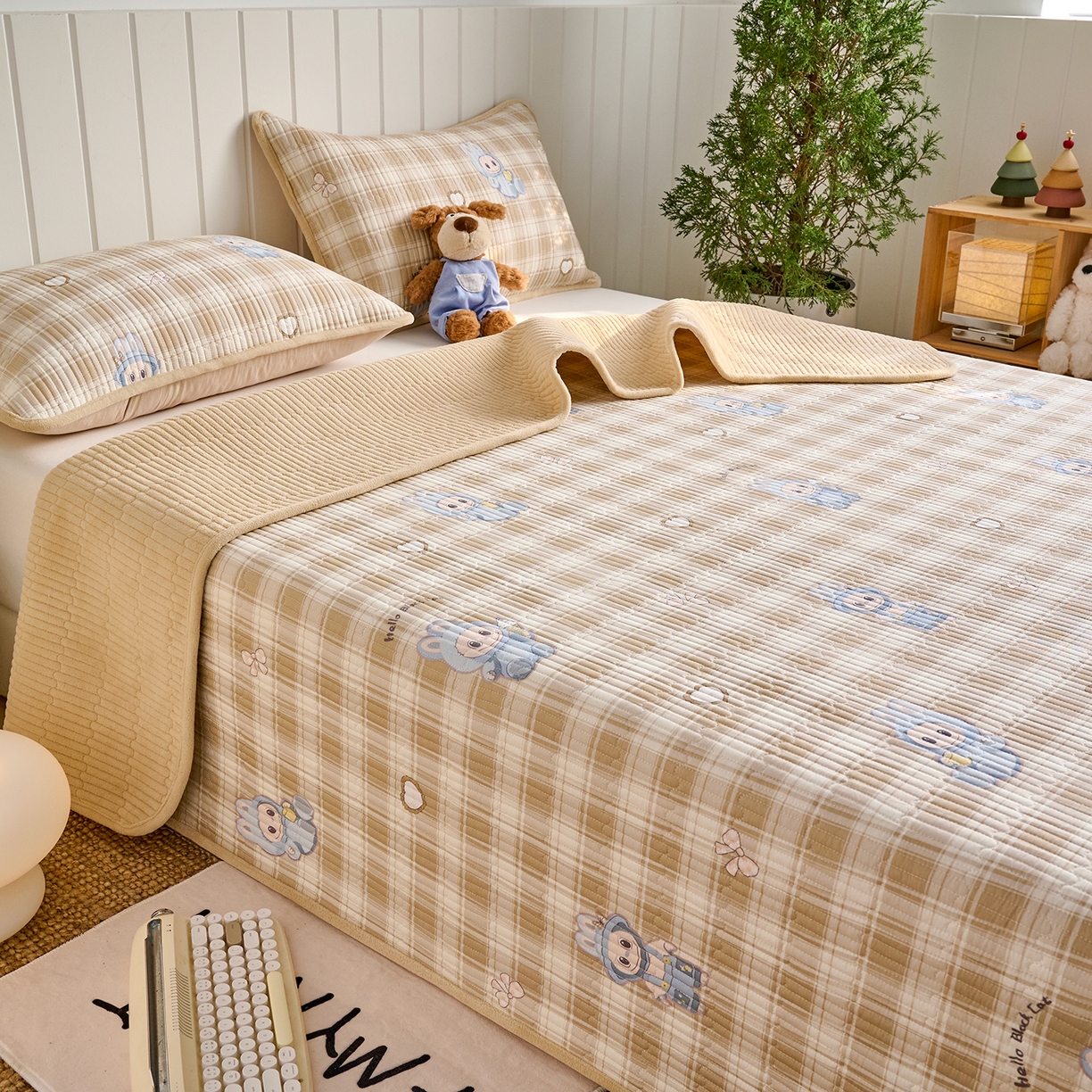 91家纺网 家纺一手货源 找家纺 X猫先生 2026新品A全棉B牛奶绒床盖一面全棉一面牛奶绒床盖炕盖加厚床单床垫四季款系列三 拉布兔兔（A棉B绒）