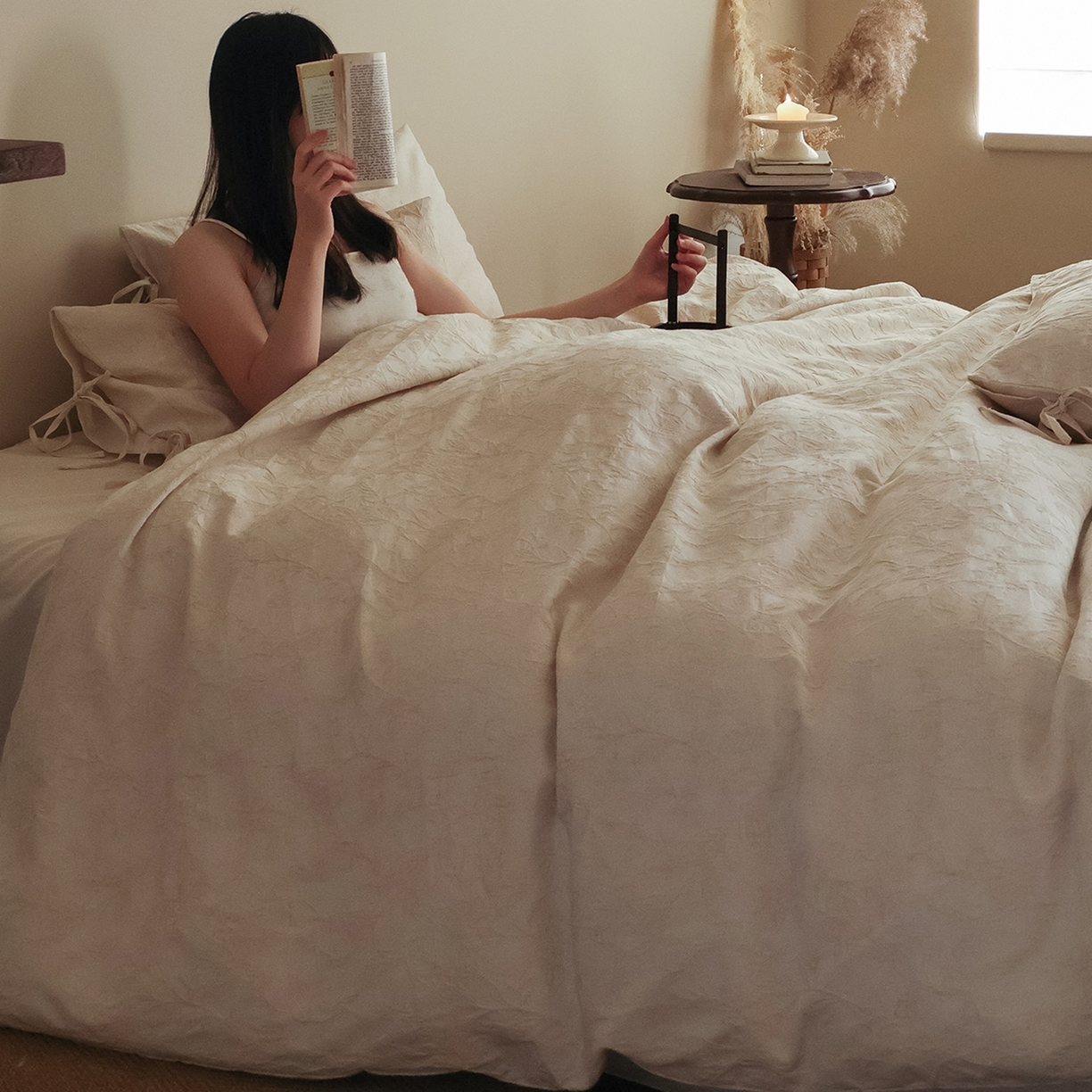 91家纺网 家纺一手货源 找家纺 极简 2026新款全棉亚麻浮雕提花四件套（控价：小号195标准295加大313） 花语入梦