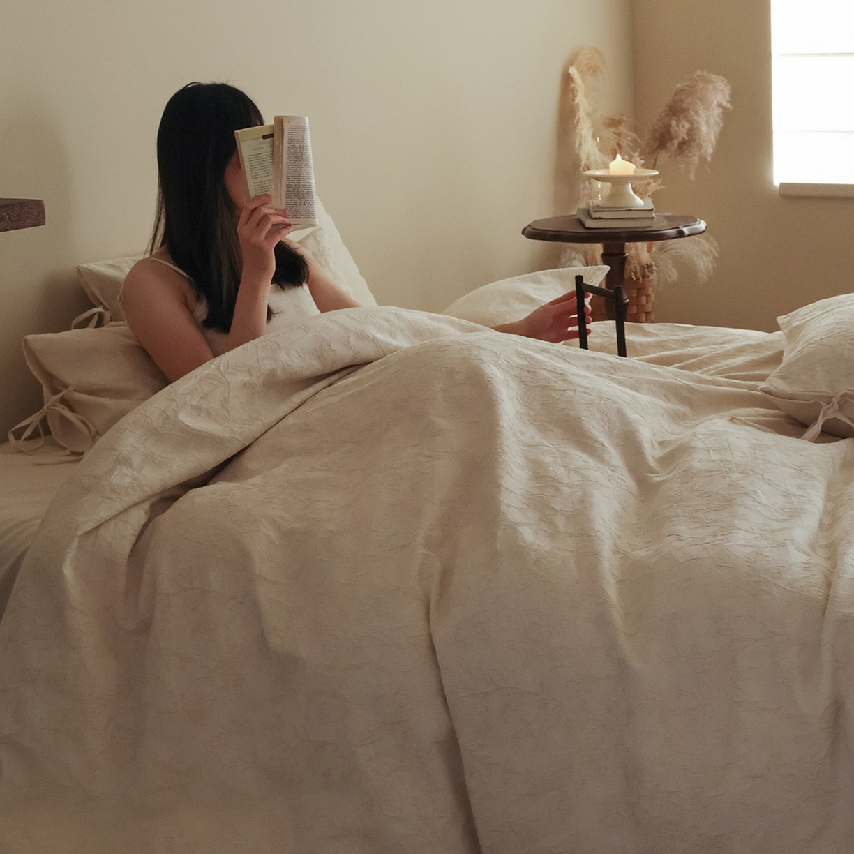 91家纺网 家纺一手货源 找家纺 极简 2026新款全棉亚麻浮雕提花四件套（控价：小号195标准295加大313） 花语入梦