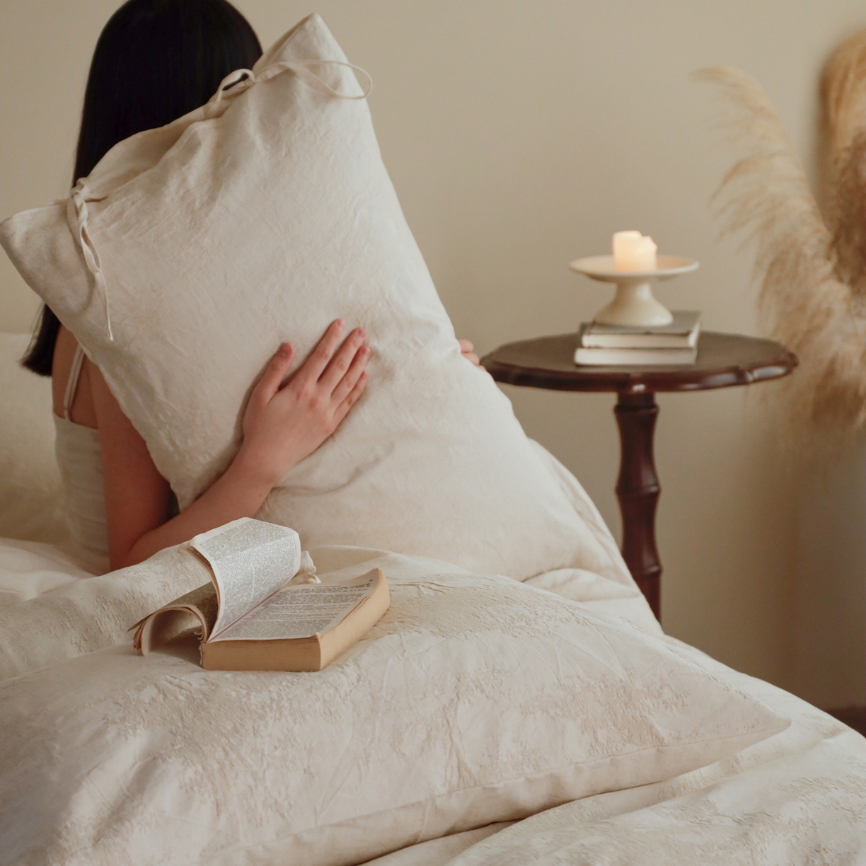 91家纺网 家纺一手货源 找家纺 极简 2026新款全棉亚麻浮雕提花四件套（控价：小号195标准295加大313） 林间絮语