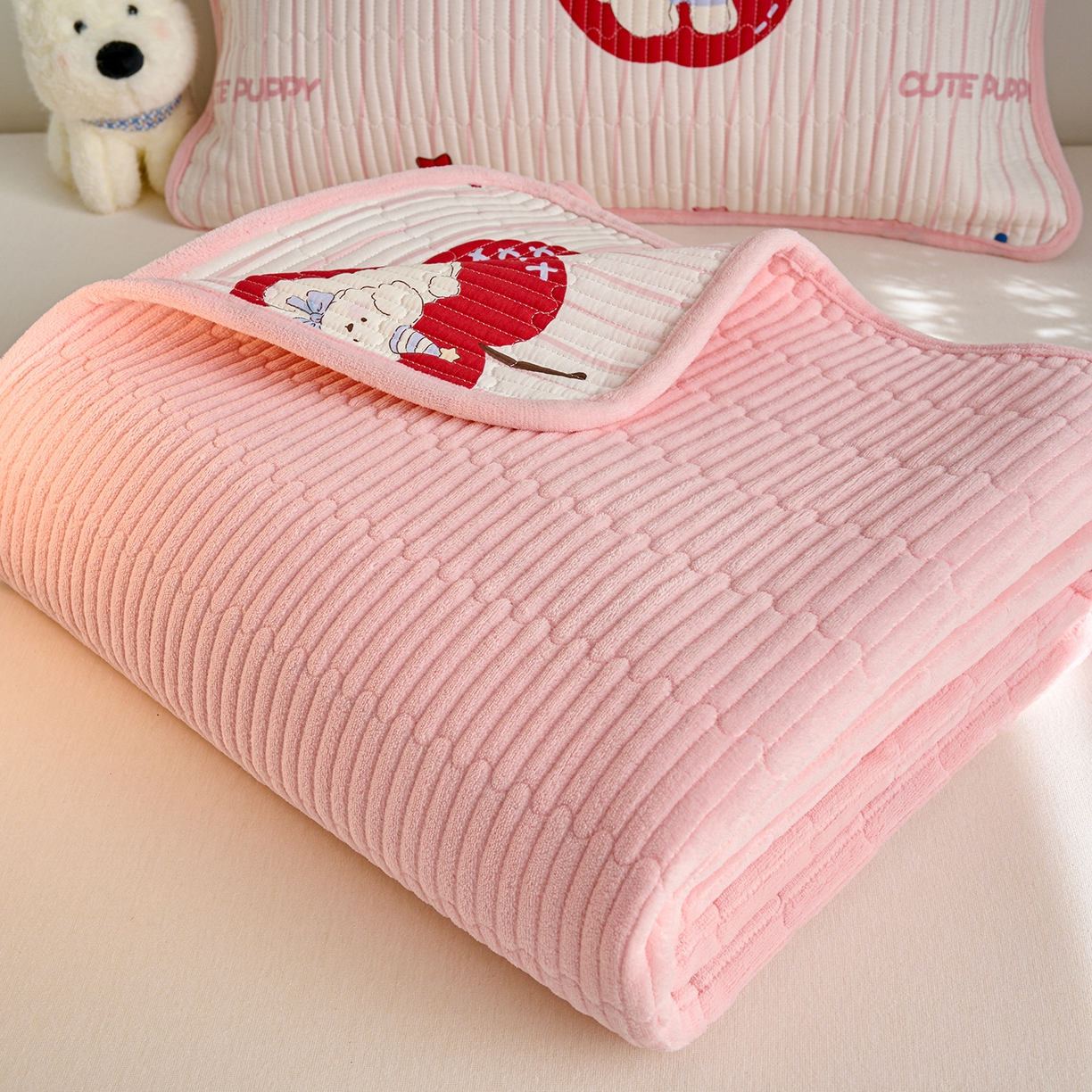 91家纺网 家纺一手货源 找家纺 X猫先生 2026新品A全棉B牛奶绒床盖一面全棉一面牛奶绒床盖炕盖加厚床单床垫四季款系列三 甜心苹果派（A棉B绒）