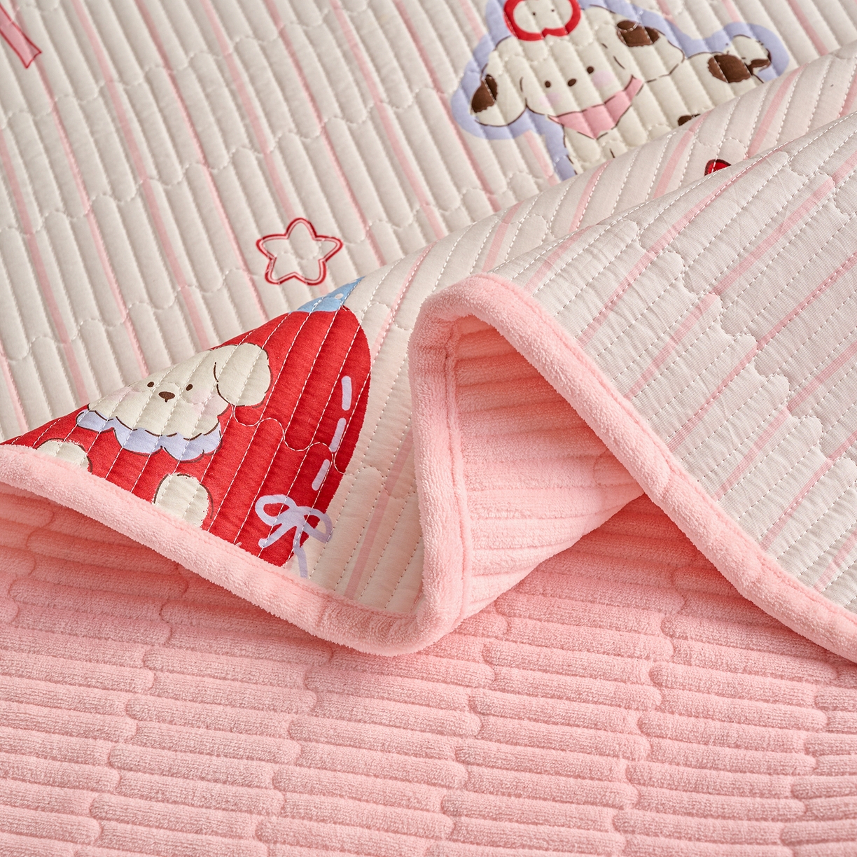 91家纺网 家纺一手货源 找家纺 X猫先生 2026新品A全棉B牛奶绒床盖一面全棉一面牛奶绒床盖炕盖加厚床单床垫四季款系列三 甜心苹果派（A棉B绒）