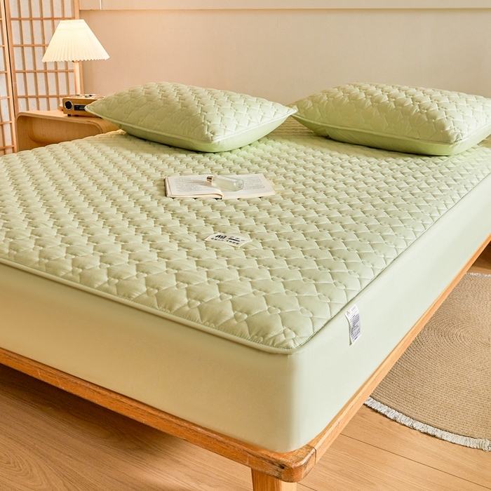 91家纺网 家纺一手货源 找家纺 卡诗兰 2026新款夹棉全棉床笠 爱心-橄榄绿