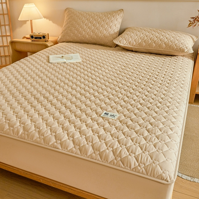 91家纺网 家纺一手货源 找家纺 卡诗兰 2026新款夹棉全棉床笠 爱心-暖栗卡