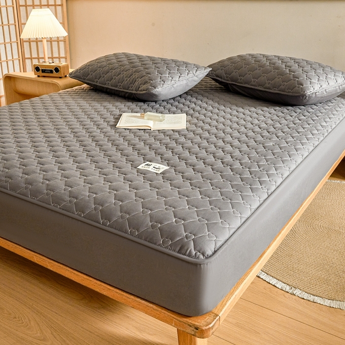 91家纺网 家纺一手货源 找家纺 卡诗兰 2026新款夹棉全棉床笠 爱心-石墨灰