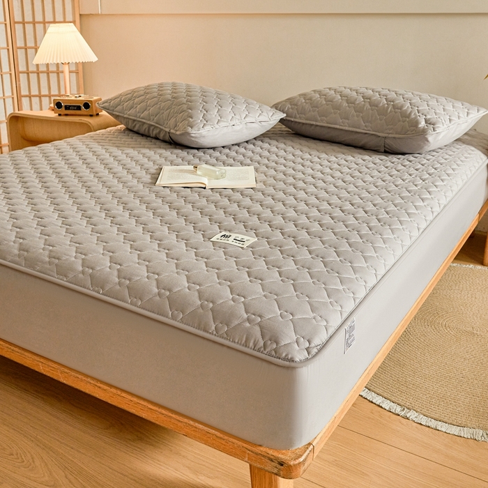 91家纺网 家纺一手货源 找家纺 卡诗兰 2026新款夹棉全棉床笠 爱心-烟雾灰