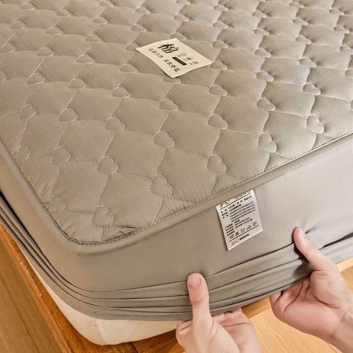 91家纺网 家纺一手货源 找家纺 卡诗兰 2026新款夹棉全棉床笠 爱心-烟雾灰