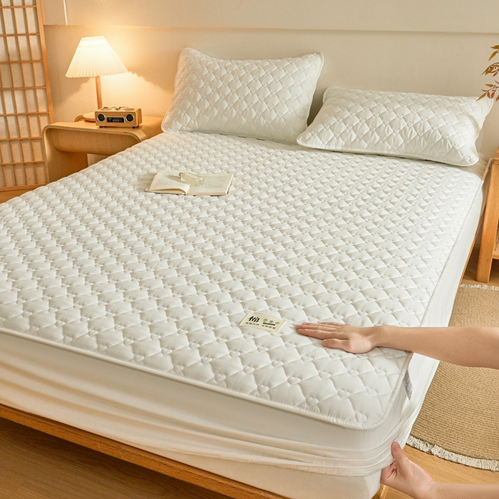 91家纺网 家纺一手货源 找家纺 卡诗兰 2026新款夹棉全棉床笠 爱心-珍珠白