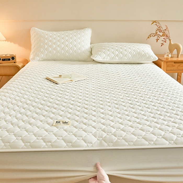 91家纺网 家纺一手货源 找家纺 卡诗兰 2026新款夹棉全棉床笠 爱心-珍珠白