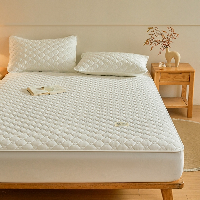 91家纺网 家纺一手货源 找家纺 卡诗兰 2026新款夹棉全棉床笠 爱心-珍珠白