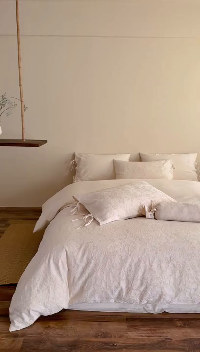 91家纺网 家纺一手货源 找家纺 极简 2026新款全棉亚麻浮雕提花四件套（控价：小号195标准295加大313） 花语入梦