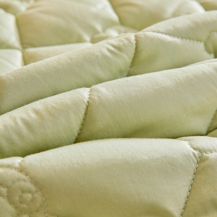 91家纺网 家纺一手货源 找家纺 卡诗兰 2026新款夹棉全棉床笠 小熊-橄榄绿