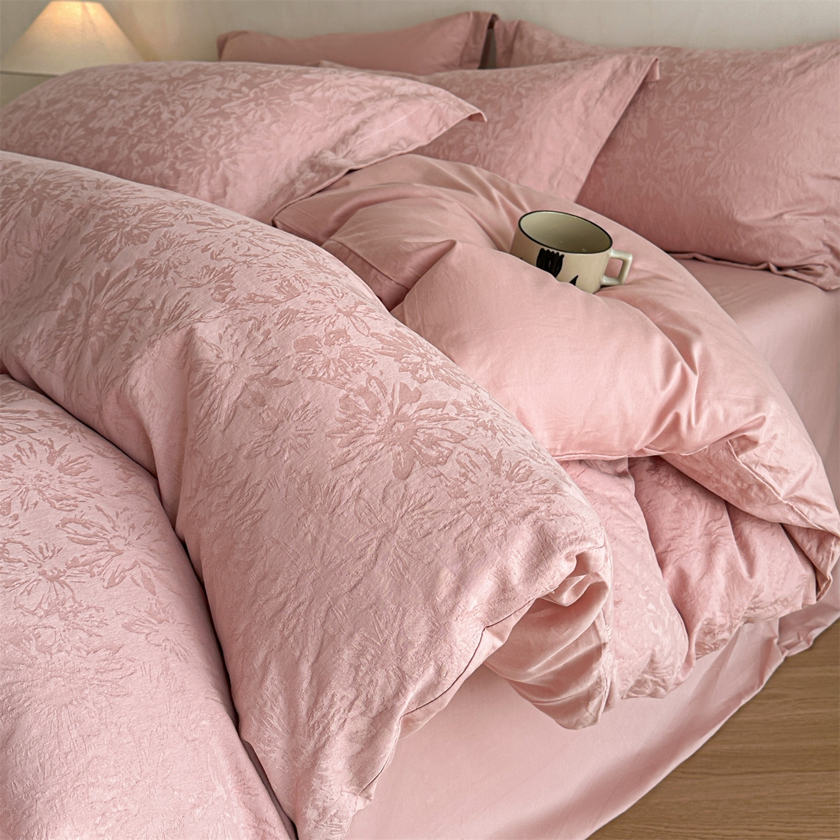 91家纺网 家纺一手货源 找家纺 （总）笙意家纺 2025新款全棉纯棉60水洗亮面浮雕立体提花四件套