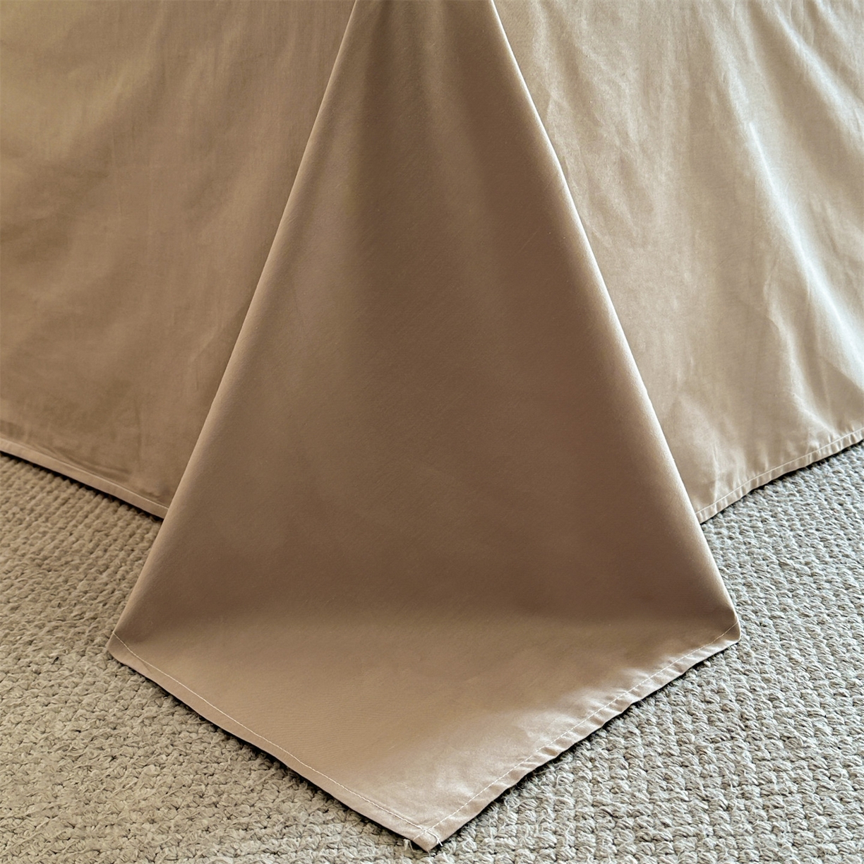 91家纺网 家纺一手货源 找家纺 笙意家纺 2025新款全棉纯棉60水洗亮面浮雕立体提花四件套 里约-金属灰