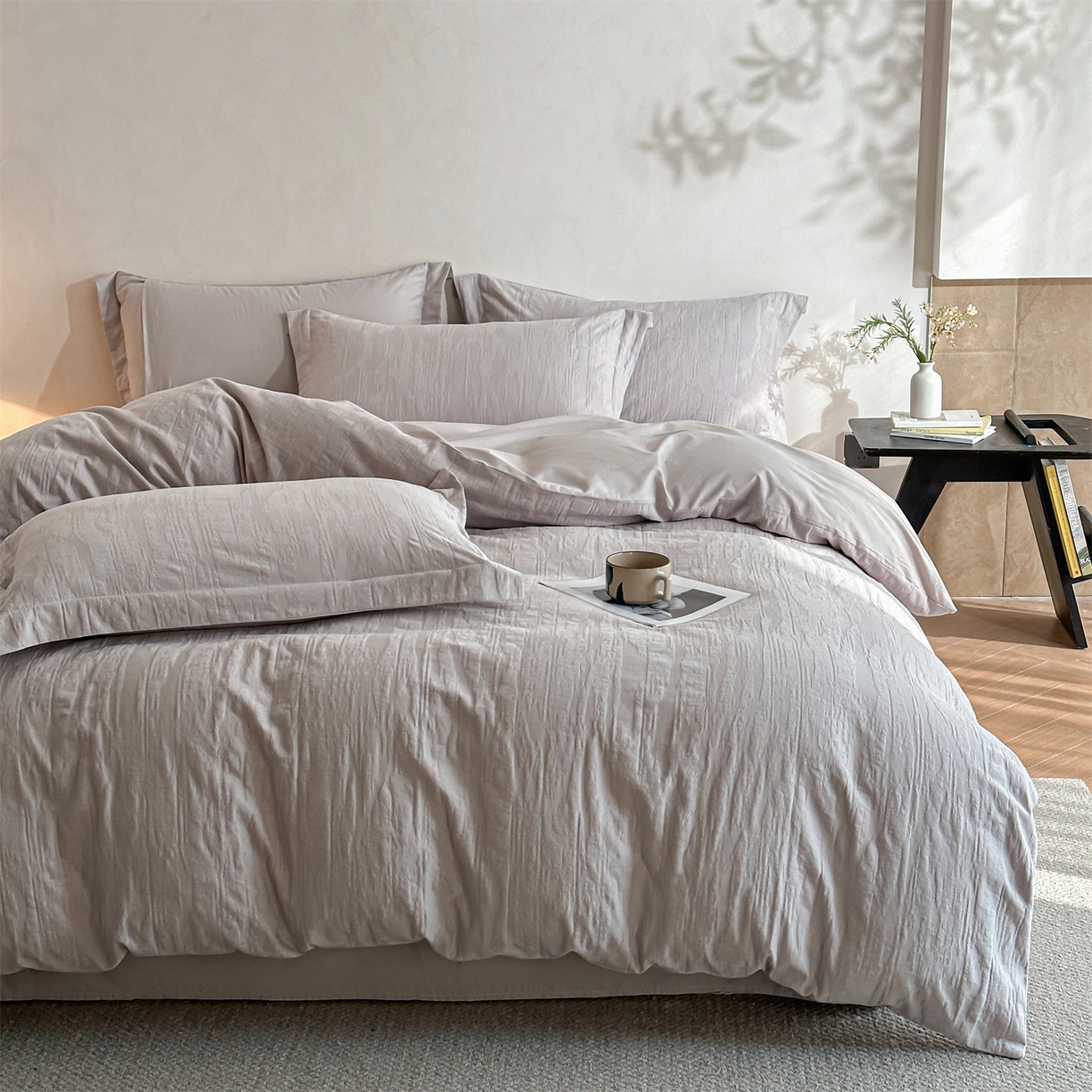 91家纺网 家纺一手货源 找家纺 笙意家纺 2025新款全棉纯棉60水洗亮面浮雕立体提花四件套 里约-银灰