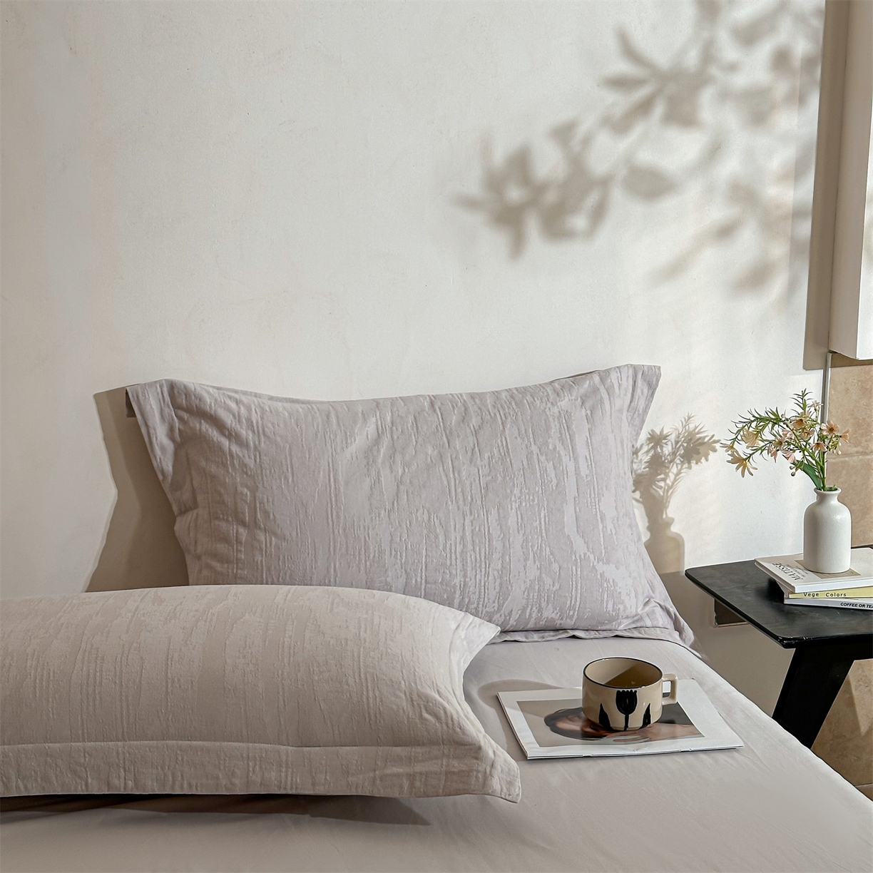 91家纺网 家纺一手货源 找家纺 笙意家纺 2025新款全棉纯棉60水洗亮面浮雕立体提花四件套 里约-银灰