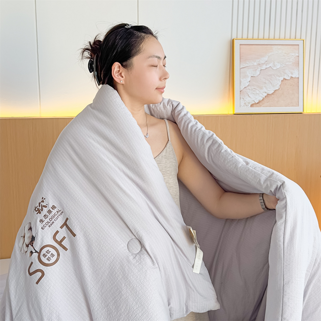 91家纺网 家纺一手货源 找家纺 默忆 2025新款A类木棉皱皱纱棉花被被子被芯 灰色