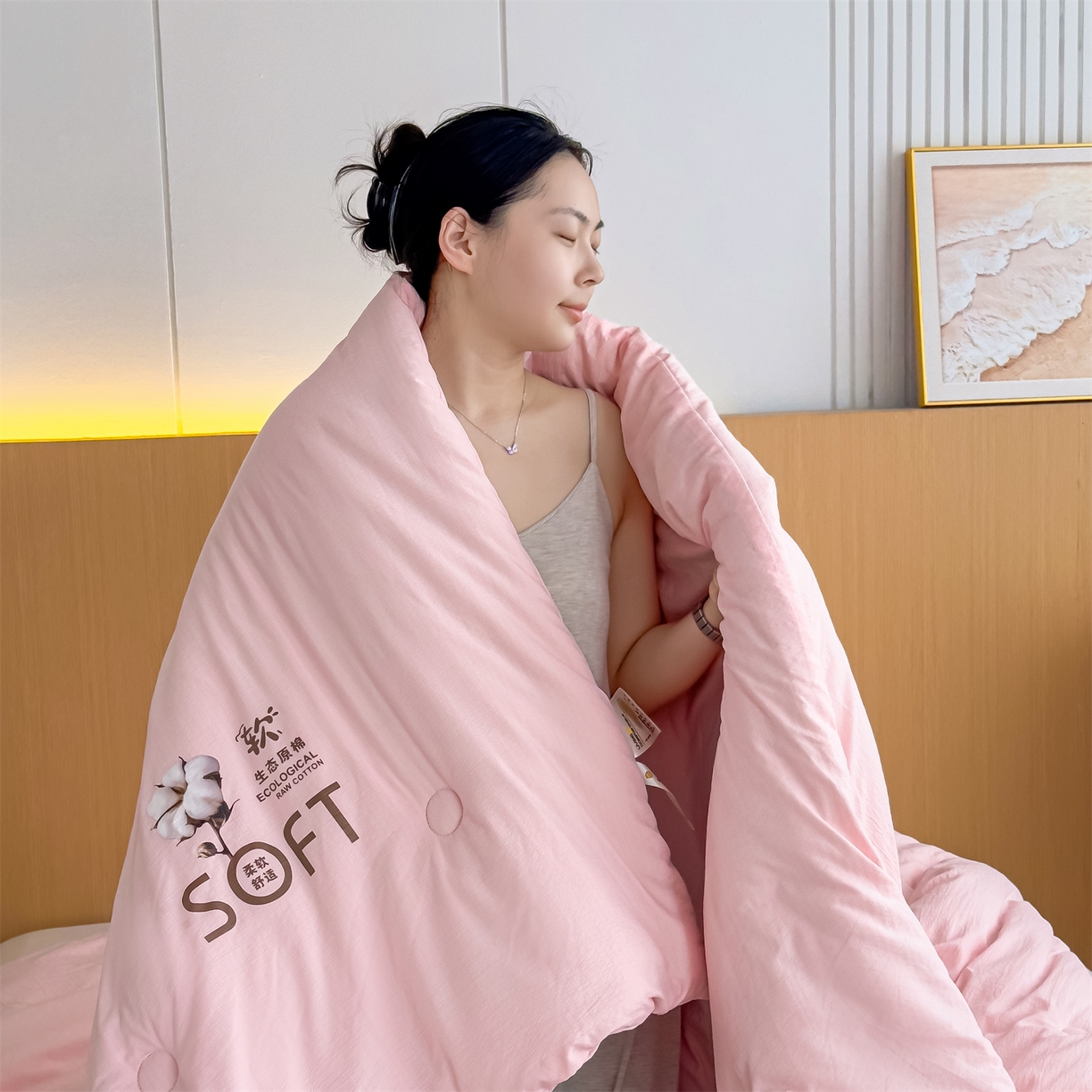 91家纺网 家纺一手货源 找家纺 默忆 2025新款A类木棉皱皱纱棉花被被子被芯 粉色