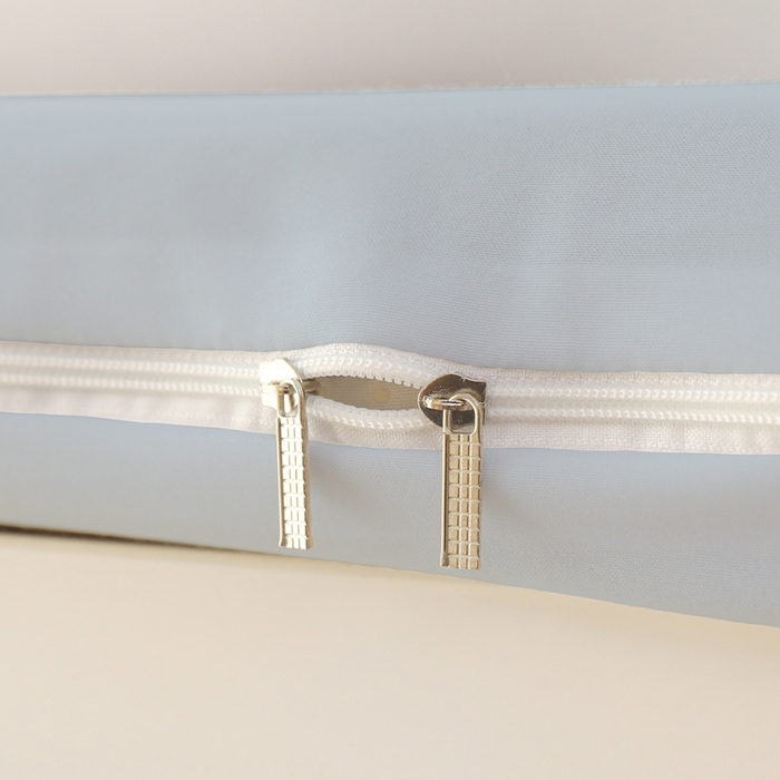 91家纺网 家纺一手货源 找家纺 啊雅家居 2026新款L形拉链全包床垫套学生宿舍家用被褥套 浅蓝灰