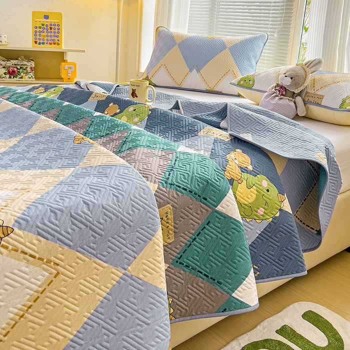 91家纺网 家纺一手货源 找家纺 羽爱家纺 2025新款A类全棉印花水洗床盖四件套系列 菱形恐龙