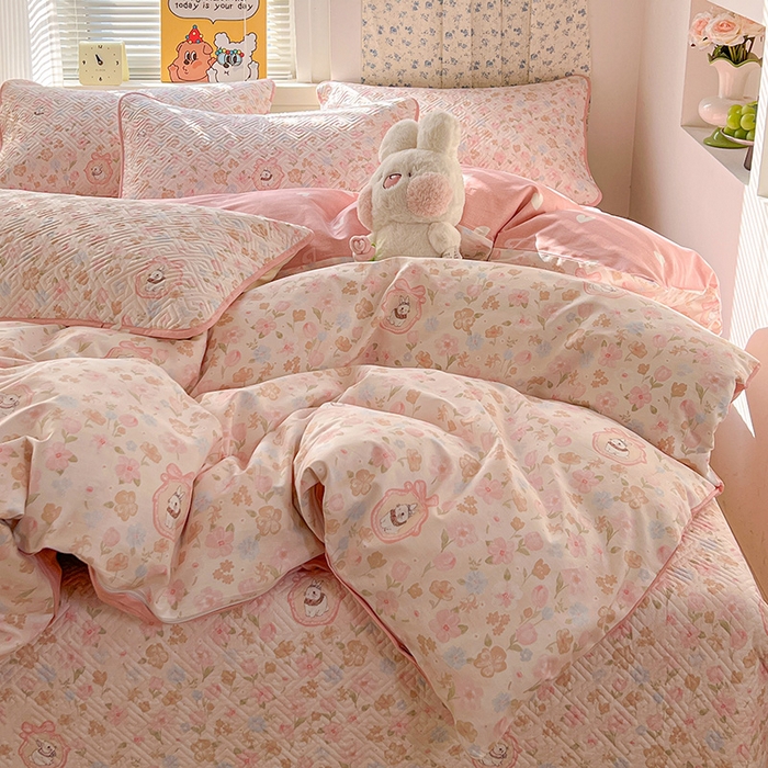 91家纺网 家纺一手货源 找家纺 羽爱家纺 2025新款A类全棉印花水洗床盖四件套系列 萌萌兔