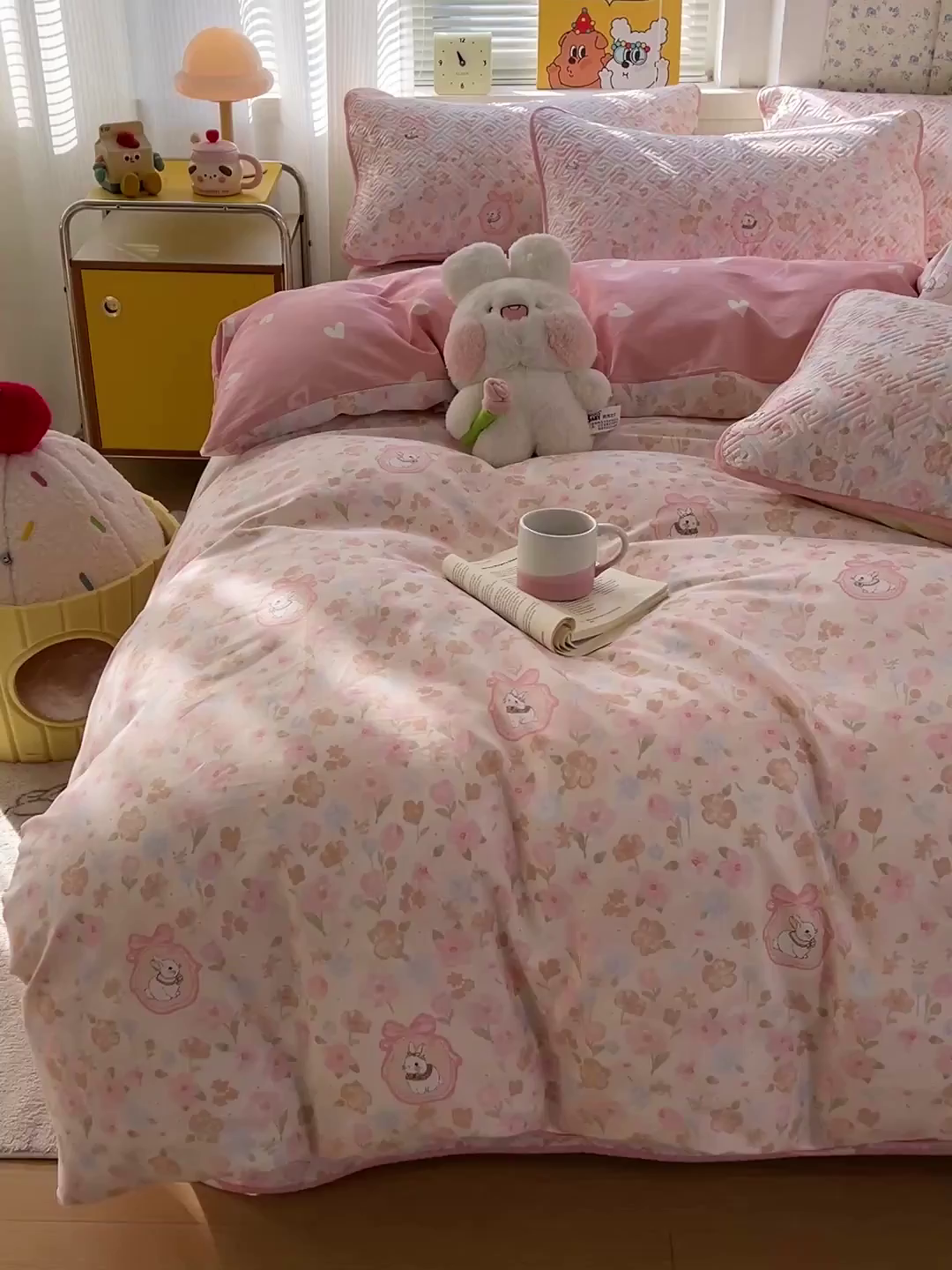 91家纺网 家纺一手货源 找家纺 羽爱家纺 2025新款A类全棉印花水洗床盖四件套系列 萌萌兔