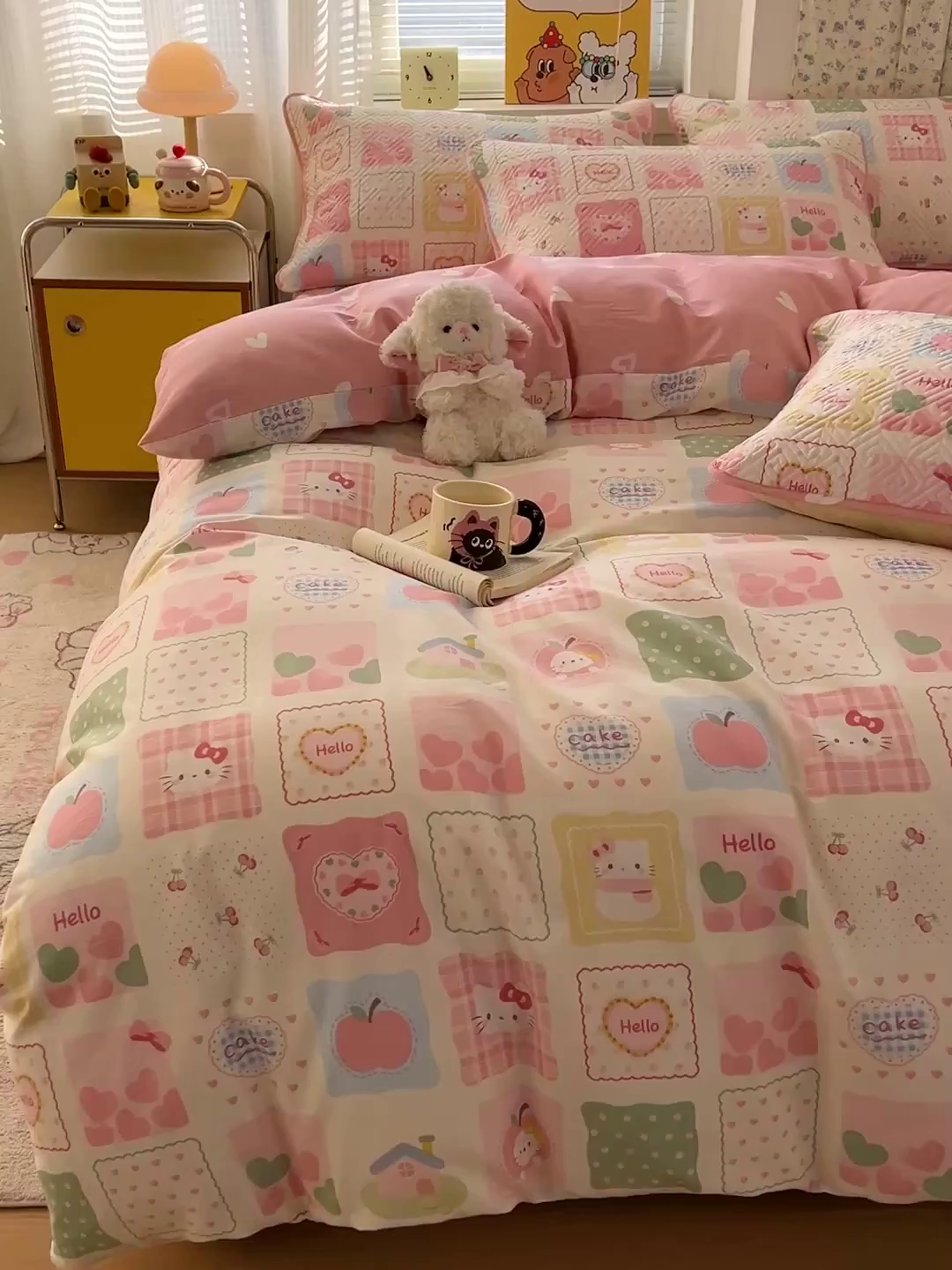 91家纺网 家纺一手货源 找家纺 羽爱家纺 2025新款A类全棉印花水洗床盖四件套系列 甜心猫猫