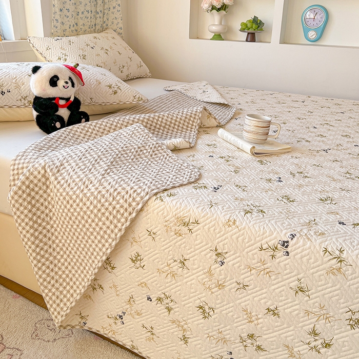 91家纺网 家纺一手货源 找家纺 羽爱家纺 2025新款A类全棉印花水洗床盖四件套系列 熊猫林