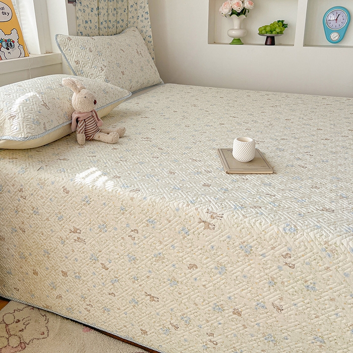 91家纺网 家纺一手货源 找家纺 羽爱家纺 2025新款A类全棉印花水洗床盖三件套系列 花间鹿