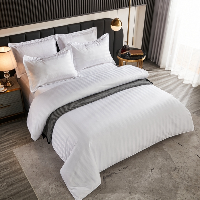 91家纺网 家纺一手货源 找家纺 啊雅家居 2026新款民宿宾馆酒店客栈缎条四件套 缎条双针拉链款