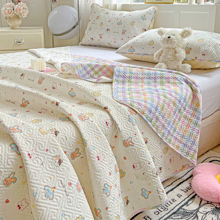 91家纺网 家纺一手货源 找家纺 羽爱家纺 2025新款A类全棉印花水洗床盖三件套系列 萌宠国度