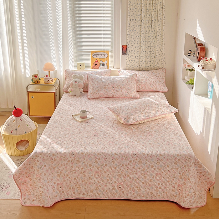 羽爱家纺 2025新款A类全棉印花水洗床盖三件套系列 萌萌兔