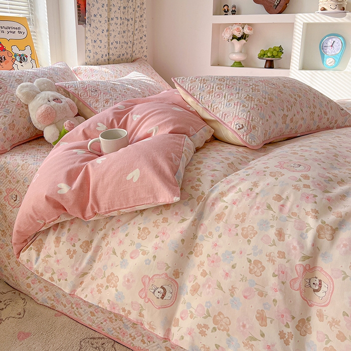 91家纺网 家纺一手货源 找家纺 羽爱家纺 2025新款A类全棉印花水洗床盖三件套系列 萌萌兔