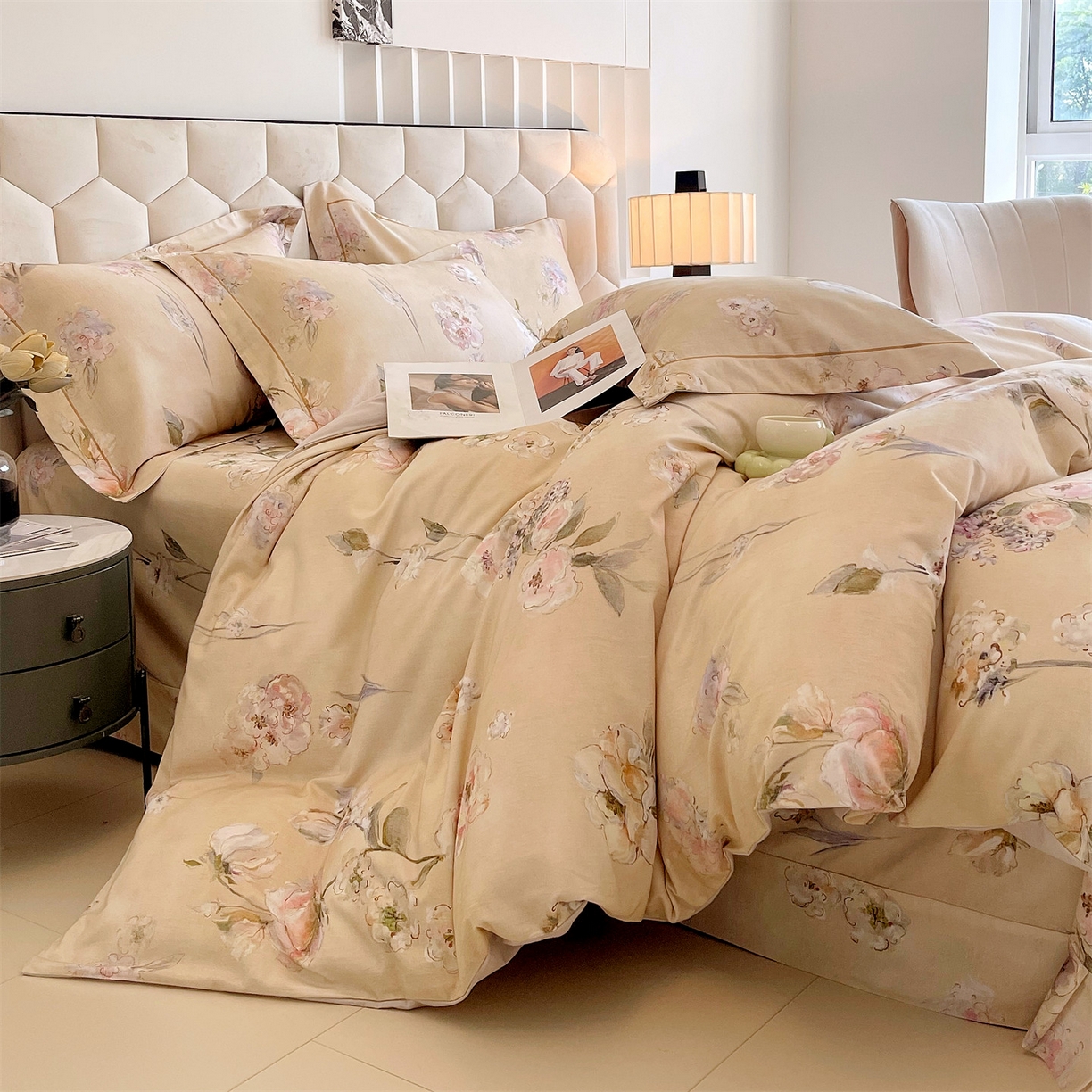 91家纺网 家纺一手货源 找家纺 宝齐莱家纺 2025新款全棉磨毛印花床单四件套-系列二 美艳动人