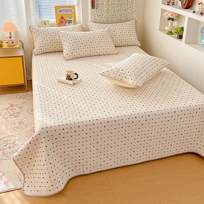 91家纺网 家纺一手货源 找家纺 羽爱家纺 2025新款A类全棉印花水洗床盖三件套系列 小心意