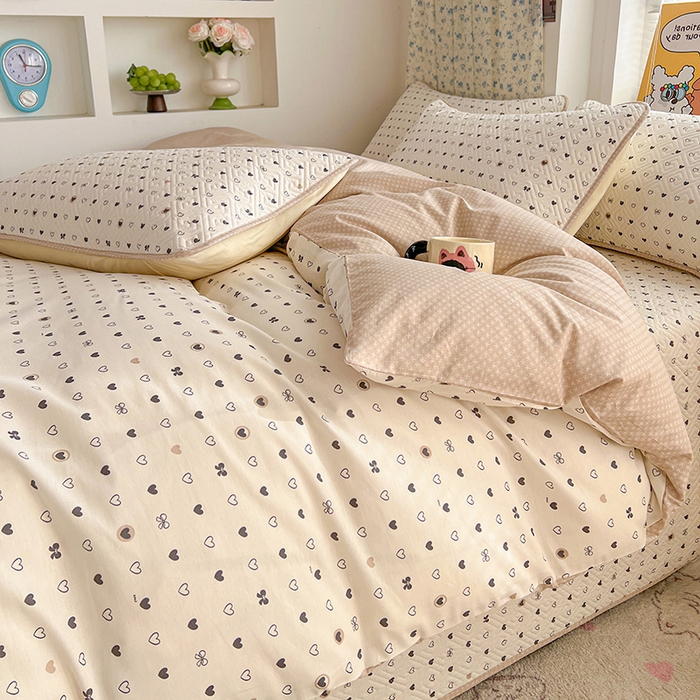 91家纺网 家纺一手货源 找家纺 羽爱家纺 2025新款A类全棉印花水洗床盖三件套系列 小心意