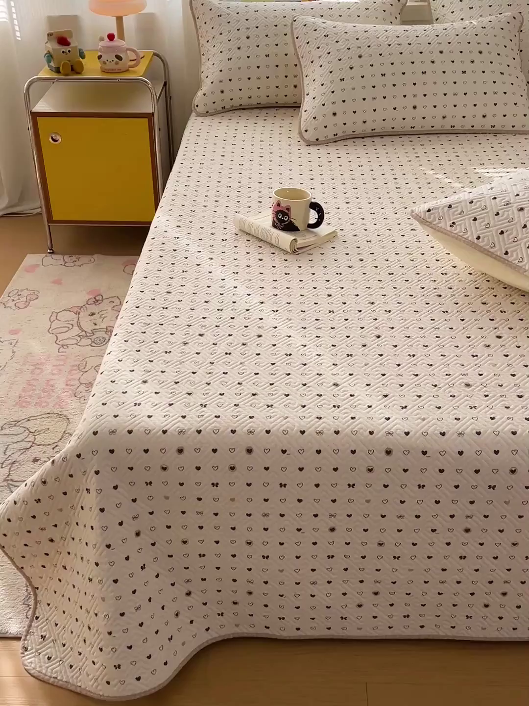 91家纺网 家纺一手货源 找家纺 羽爱家纺 2025新款A类全棉印花水洗床盖三件套系列 小心意