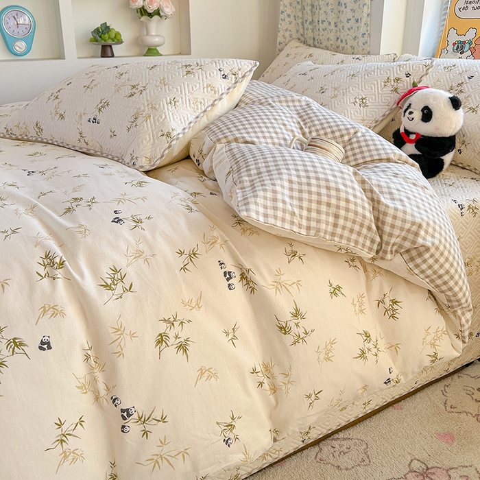 91家纺网 家纺一手货源 找家纺 羽爱家纺 2025新款A类全棉印花水洗床盖三件套系列 熊猫林