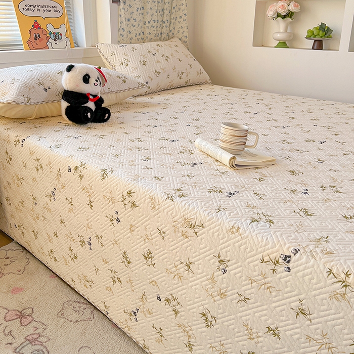 91家纺网 家纺一手货源 找家纺 羽爱家纺 2025新款A类全棉印花水洗床盖三件套系列 熊猫林