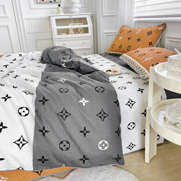 91家纺网 家纺一手货源 找家纺 羽爱家纺 2025新款A类全棉印花水洗床盖三件套系列 伊丽莎白