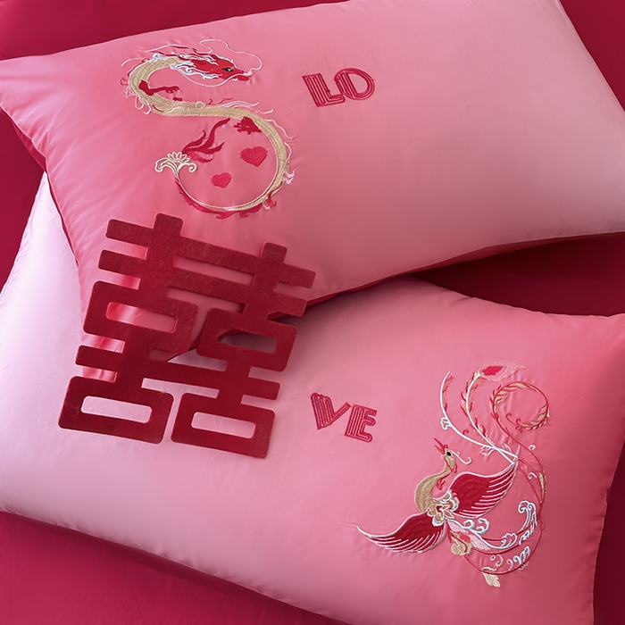 91家纺网 家纺一手货源 找家纺 （总）苏源家居 2026新款渐变色刺绣龙凤大红色结婚四件套-小确幸