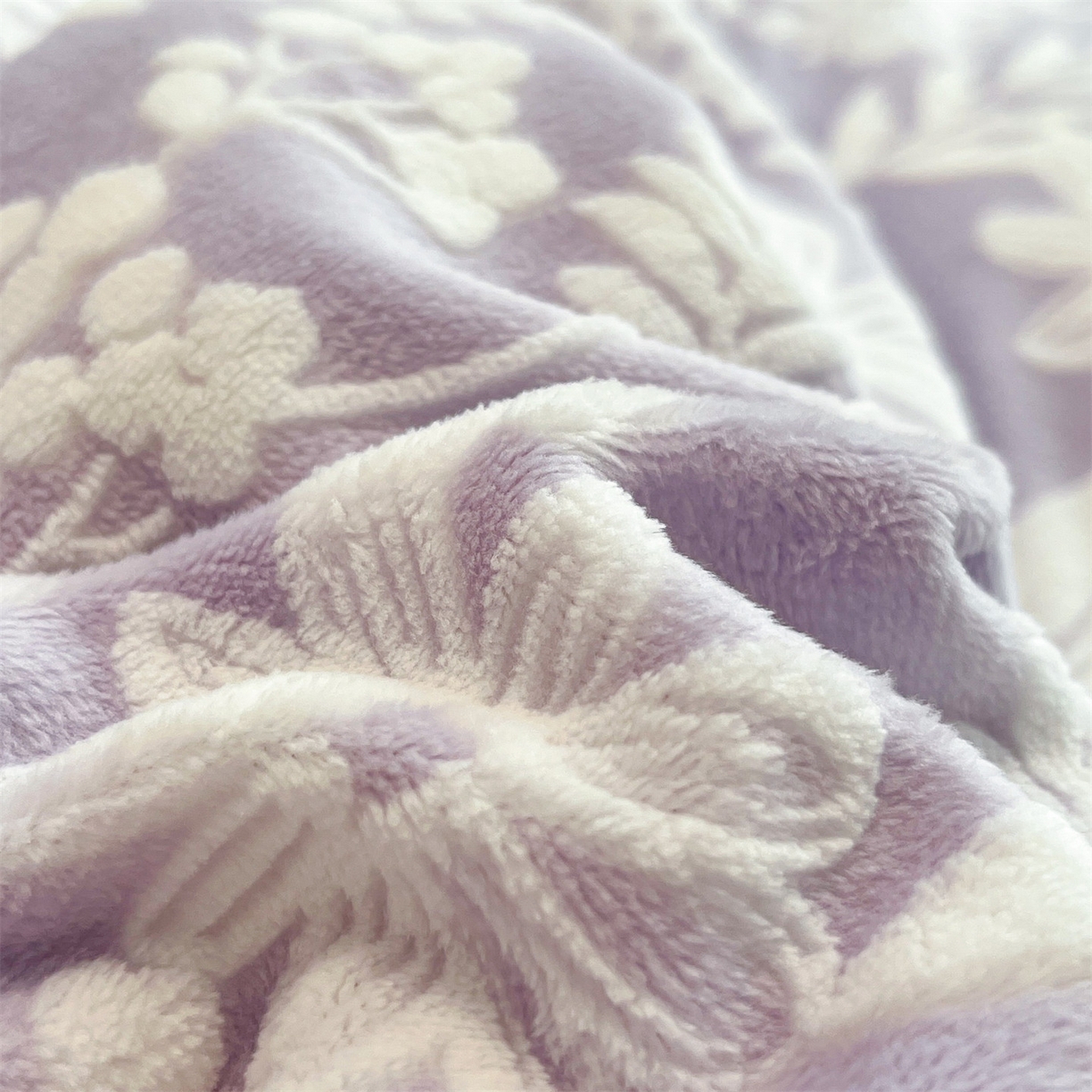 91家纺网 家纺一手货源 找家纺 （总）女子家纺 2025新款牛奶绒雕花四件套