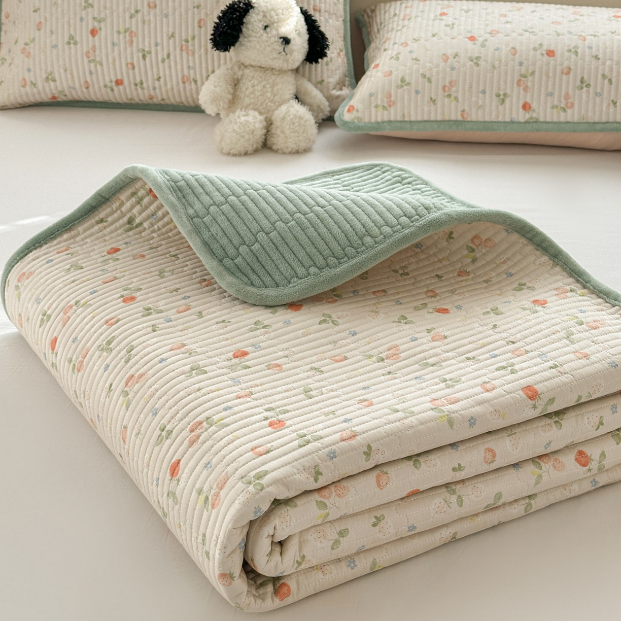 恒尚居 2026新款纯棉牛奶绒床盖双面两用夹棉床单床垫-秋冬款 四季通用 清新草莓【A纯棉-B牛奶绒】