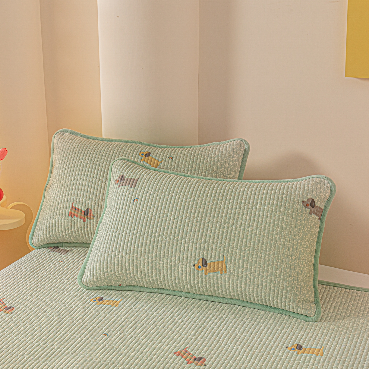 91家纺网 家纺一手货源 找家纺 恒尚居 2026新款纯棉牛奶绒床盖双面两用夹棉床单床垫-秋冬款 四季通用 布丁狗【A纯棉-B牛奶绒】