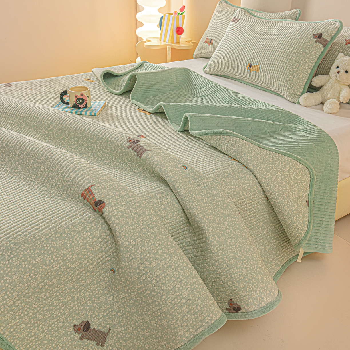 91家纺网 家纺一手货源 找家纺 恒尚居 2026新款纯棉牛奶绒床盖双面两用夹棉床单床垫-秋冬款 四季通用 布丁狗【A纯棉-B牛奶绒】