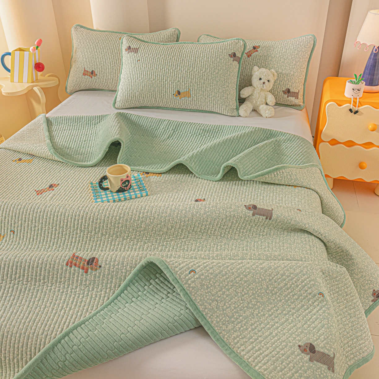 91家纺网 家纺一手货源 找家纺 恒尚居 2026新款纯棉牛奶绒床盖双面两用夹棉床单床垫-秋冬款 四季通用 布丁狗【A纯棉-B牛奶绒】